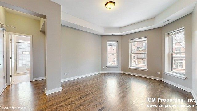 1st image of 1916 N Lincoln Ave APT 302