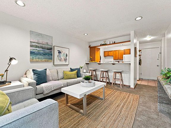 2nd image of 2707 Valmont Rd #311D