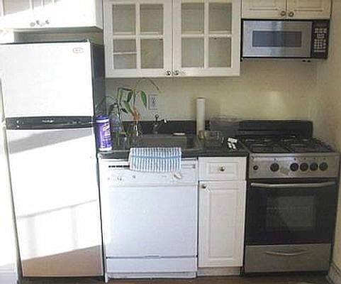 4th image of 410 E 13th St APT 5F