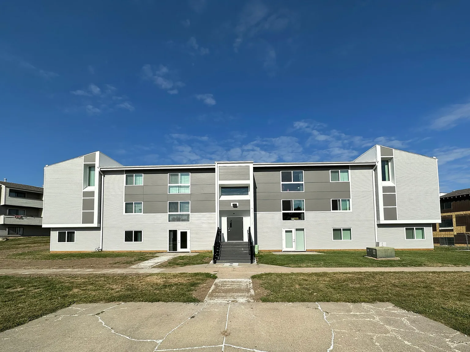 Timbercreek Apartments — Photo 1