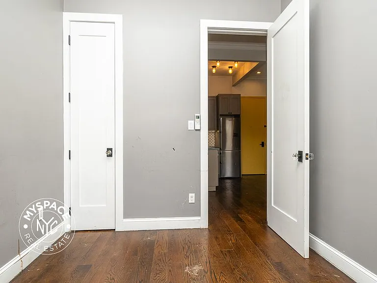 6080 Myrtle Ave #3F — Photo 9