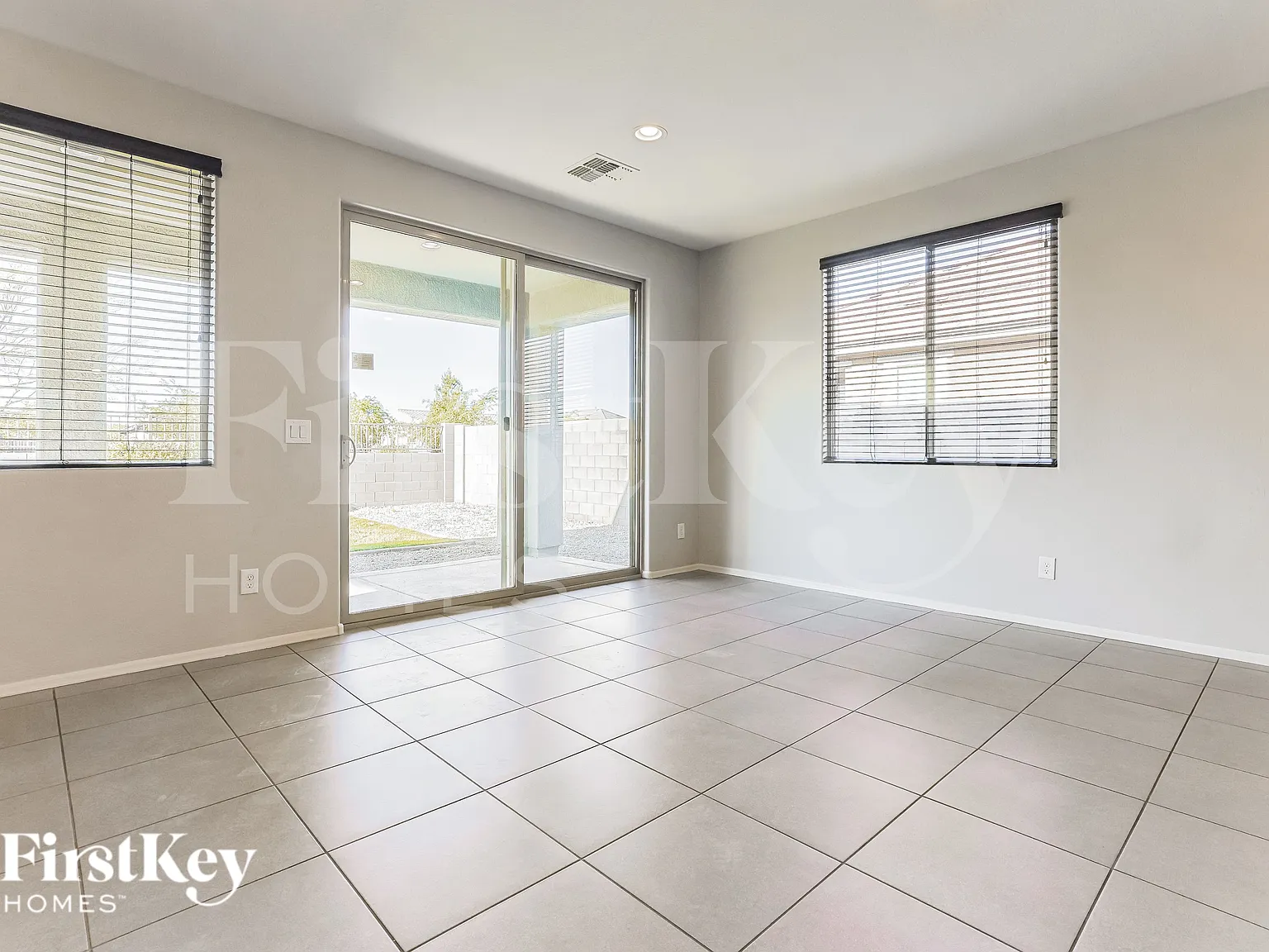 3 bed, 2.0 bath, 1506 sqft, $2,475 — Photo 2
