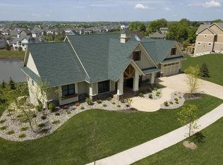 11205 Halstead Trl, Woodbury, MN 55129