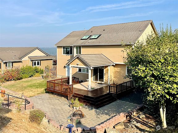 2nd image of 16726 139th Avenue E