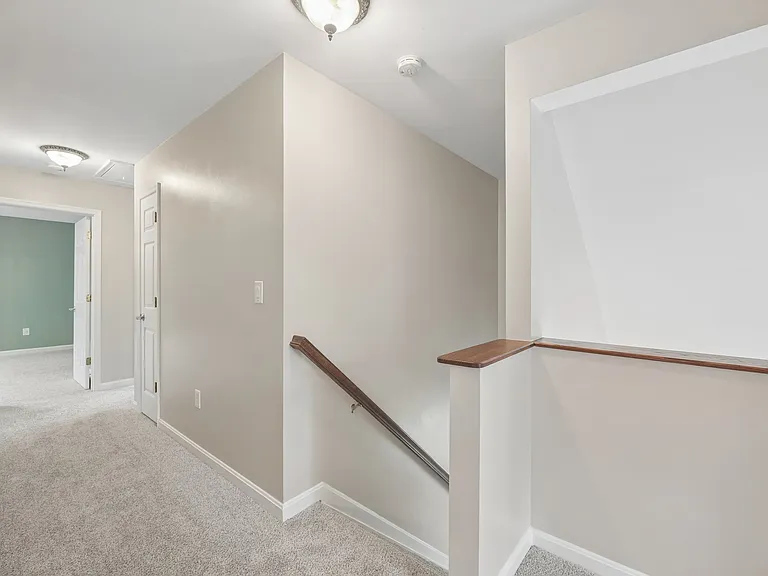 713 Mimosa Cove Rd — Photo 9