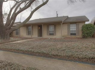 1908 Primrose Ln, Carrollton, TX 75007