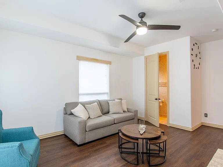 3631 Seguin Dr — Photo 10