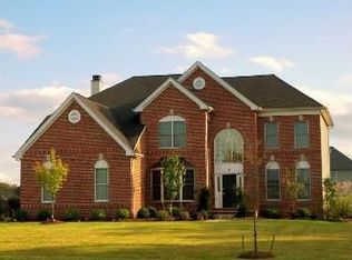 2 Vail Ln, Flemington, NJ 08822