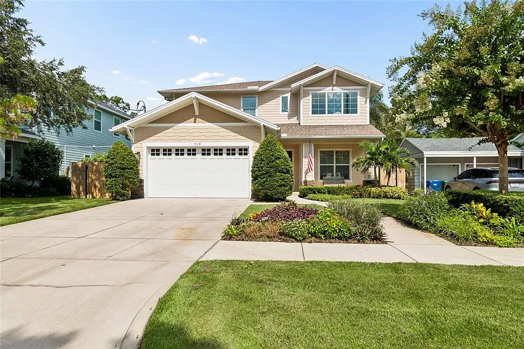 5 bed, 3.0 bath, 2570 sqft, $8,000 — Photo 2