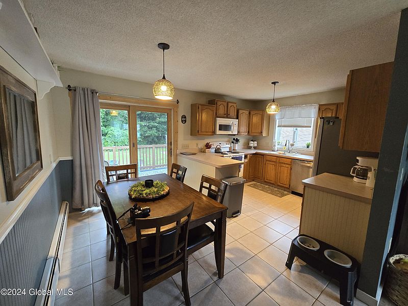 4th image of 36 Wynnefield Drive