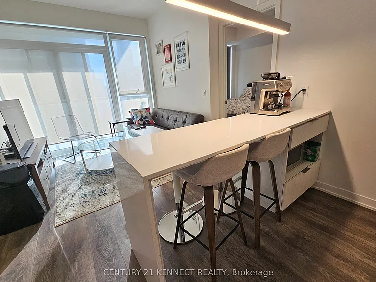 20 Richardson St #1407 — Photo 16