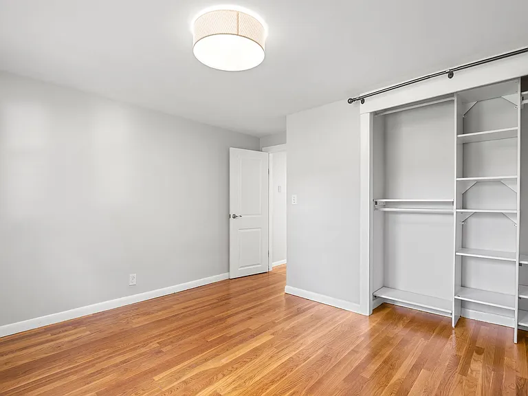 17 Scott Ave — Photo 20