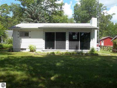 8219 Lakeview Dr, Hale, MI, 48739