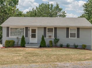 1305 Cherokee Trl, Covington, VA 24426