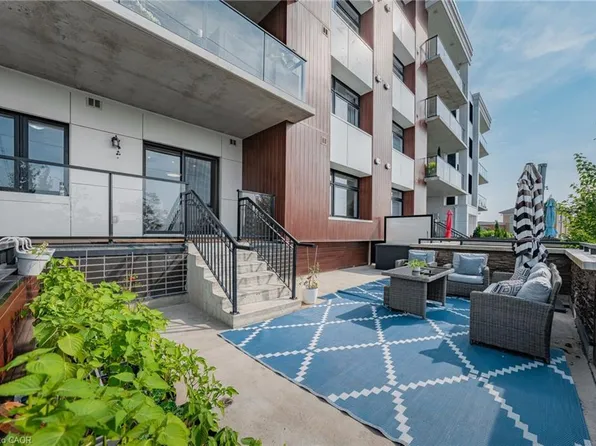 245 Grey Silo Rd #105, Waterloo, ON N2K 0G6