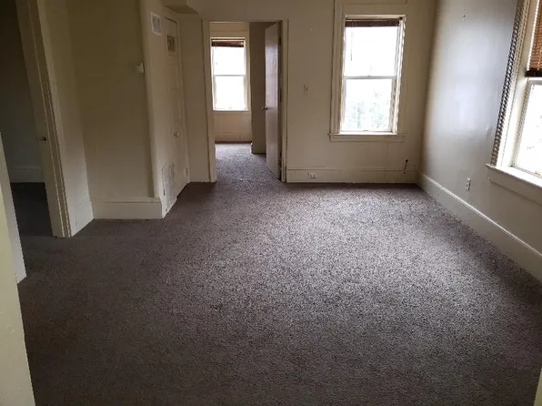 2066 W 81st St, Cleveland, OH 44102