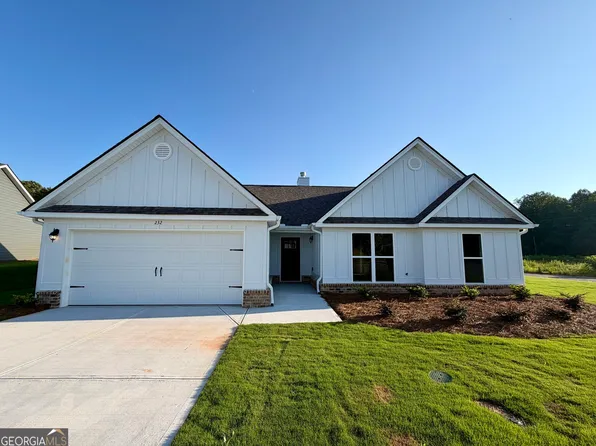232 Lake Meadows Dr, Winder, GA 30680