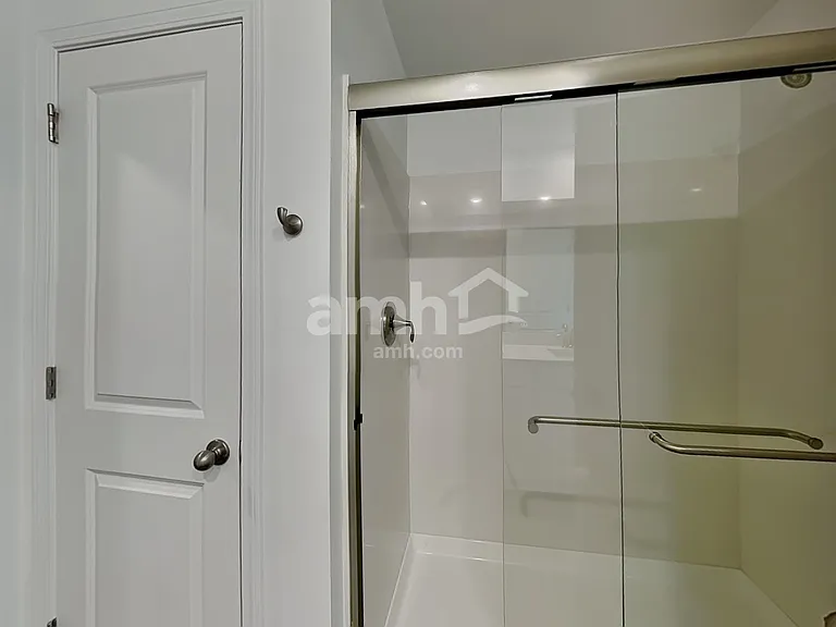 1135 Livengood Way — Photo 10