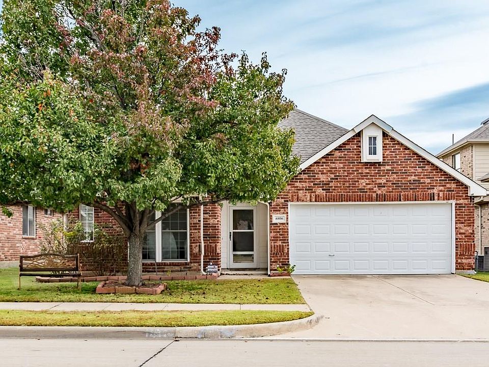 1st image of 6806 Lakehurst Ln