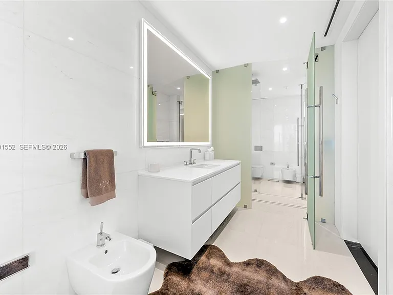 300 Biscayne Boulevard Way #901E — Photo 21