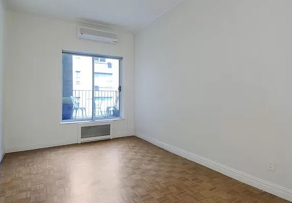5th image of 107 E 37th St APT 3