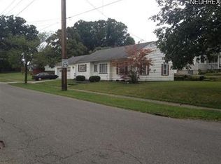 3502 Zedaker St, Youngstown, OH 44502