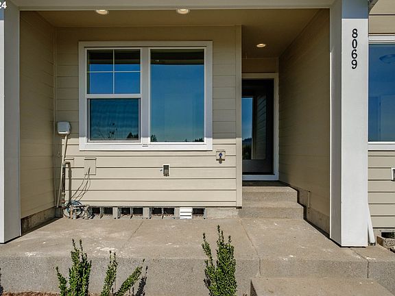 3rd image of 8069 SE Kinnaman St #945