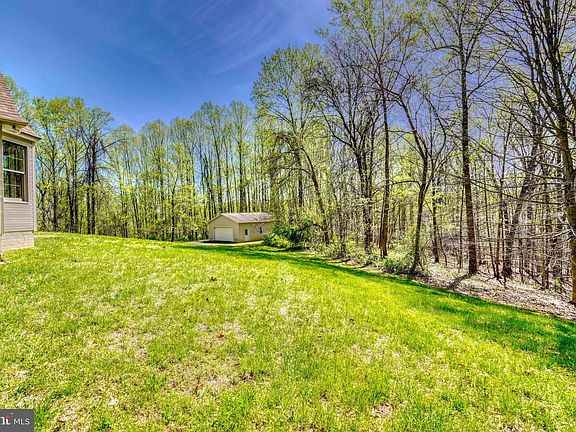 3rd image of 401 Grier Nursery Farms Ct
