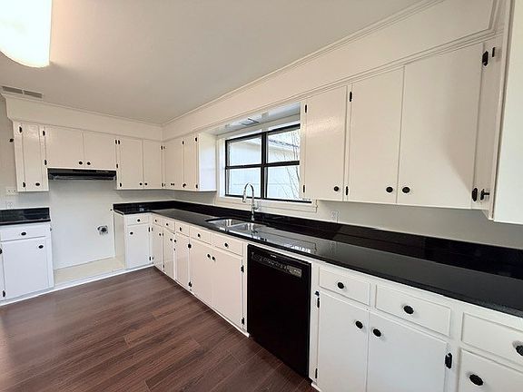 2nd image of 228 Ellington St