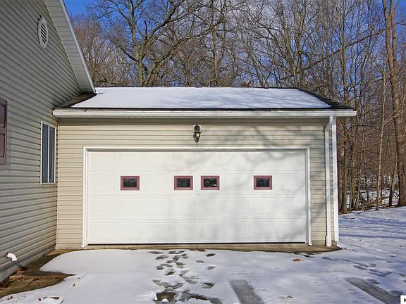 3rd image of 3743 Apple Valley Dr
