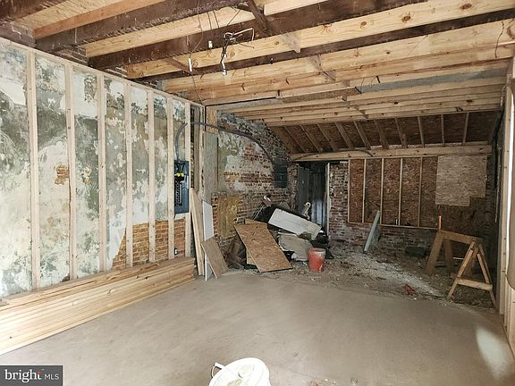 4th image of 341 S Payson St