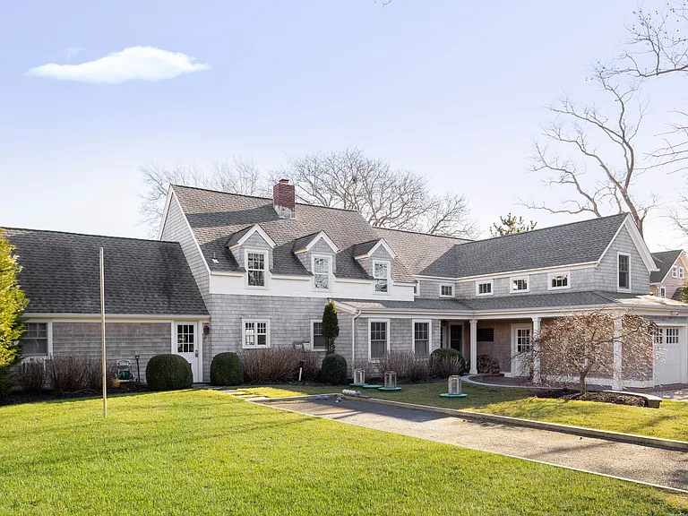 1077 Bay Home Rd — Photo 32