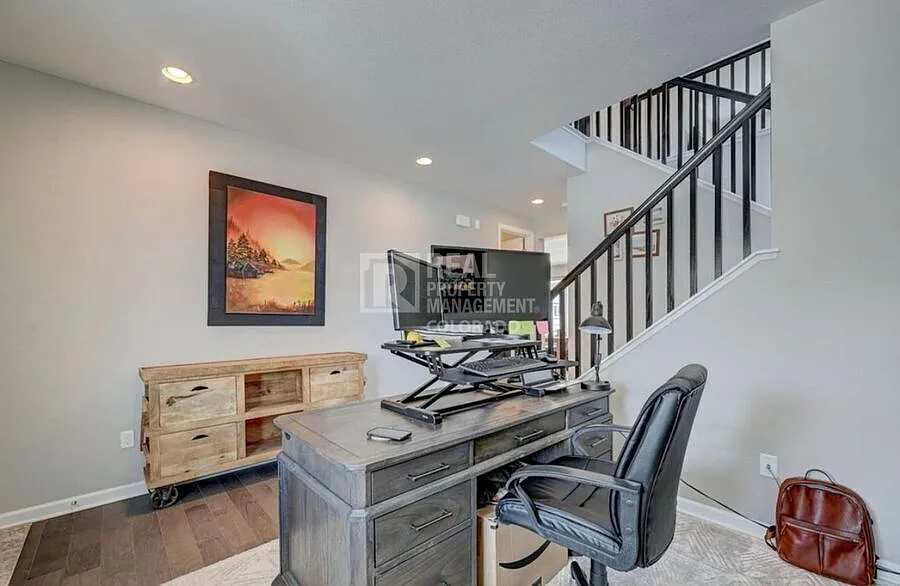 Spacious 3-Bedroom Home in Commerce City — Photo 2