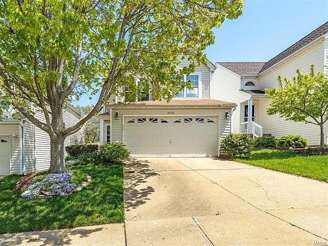 1st image of 15936 Sandalwood Creek Dr