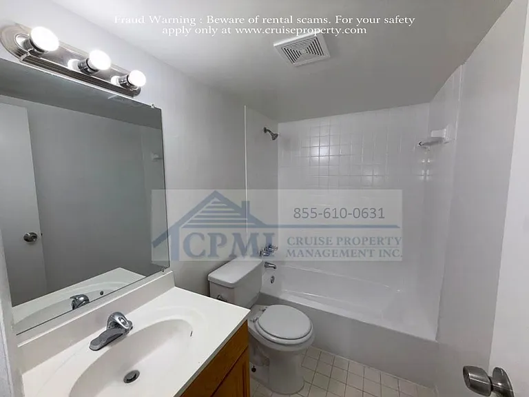 2930 Forest Hills Blvd — Photo 44