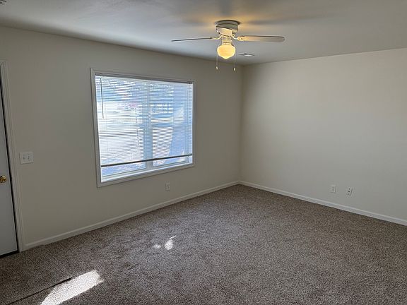 3rd image of 101 N Lyons St