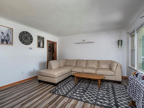 4th image of 7046 Cheri Dr