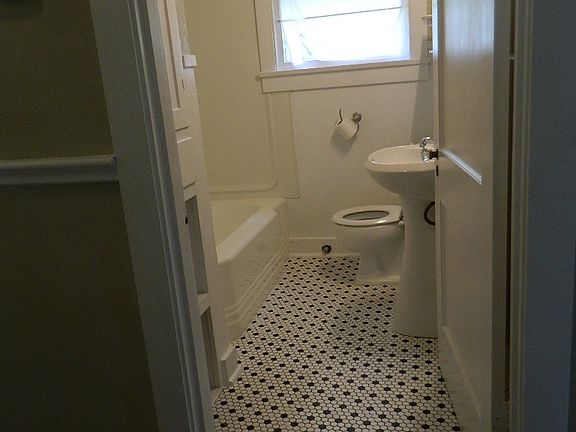 4th image of 1160 W Mill St