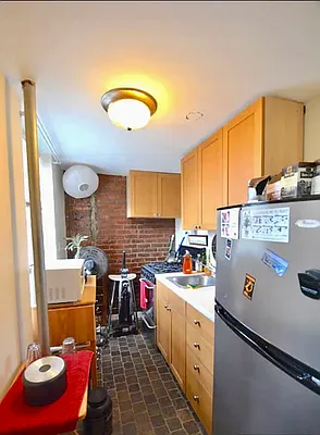 Rented by J Misrahi Realty Corp | media 2