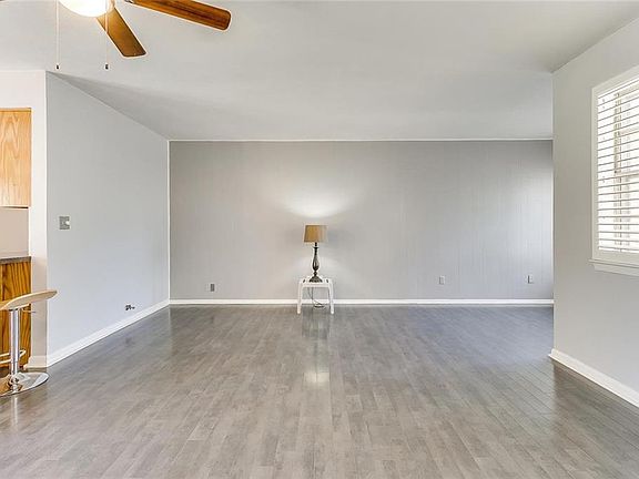 4th image of 805 S Kate St