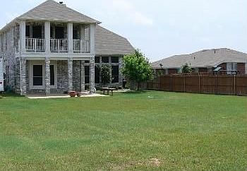 2nd image of 720 Fairmeadow Dr