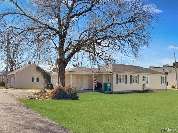 112 Orchard St, Sullivan, MO 63080