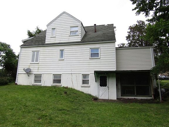 4th image of 3470 Frye Ave