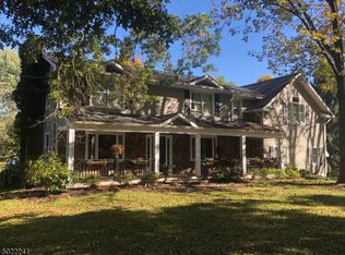 12 Miller Ave., Tewksbury, NJ 08858