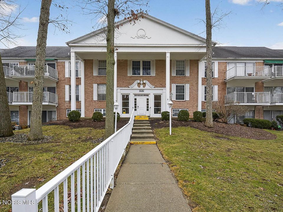 1st image of 5679 Monroe St #803