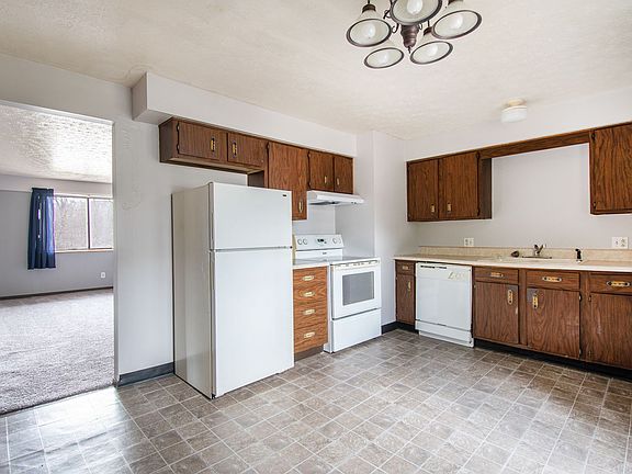 5th image of 1695 Timber Ct #4