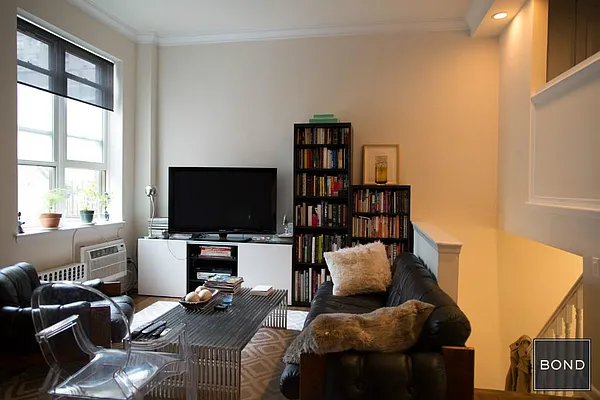 Rented by Bond New York | media 26