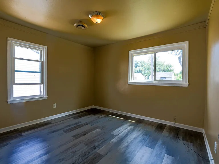20803 Atlantic Ave — Photo 5