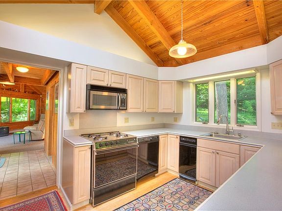 5th image of 2871 Eatonbrook Acres Dr