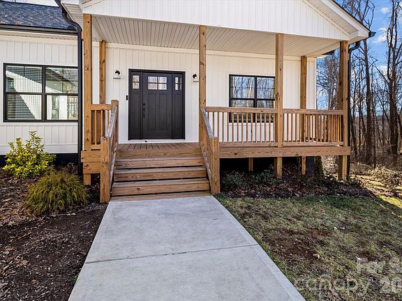 4th image of 428 Florence Cir